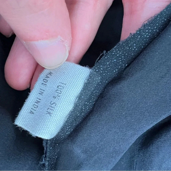 ❌ALI GOLDEN 100% Silk V Neck Midi Dress Size XS / S - Picture 7 of 7